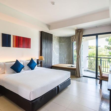 I Tara Resort & Spa Haad Chao Samran Exteriör bild