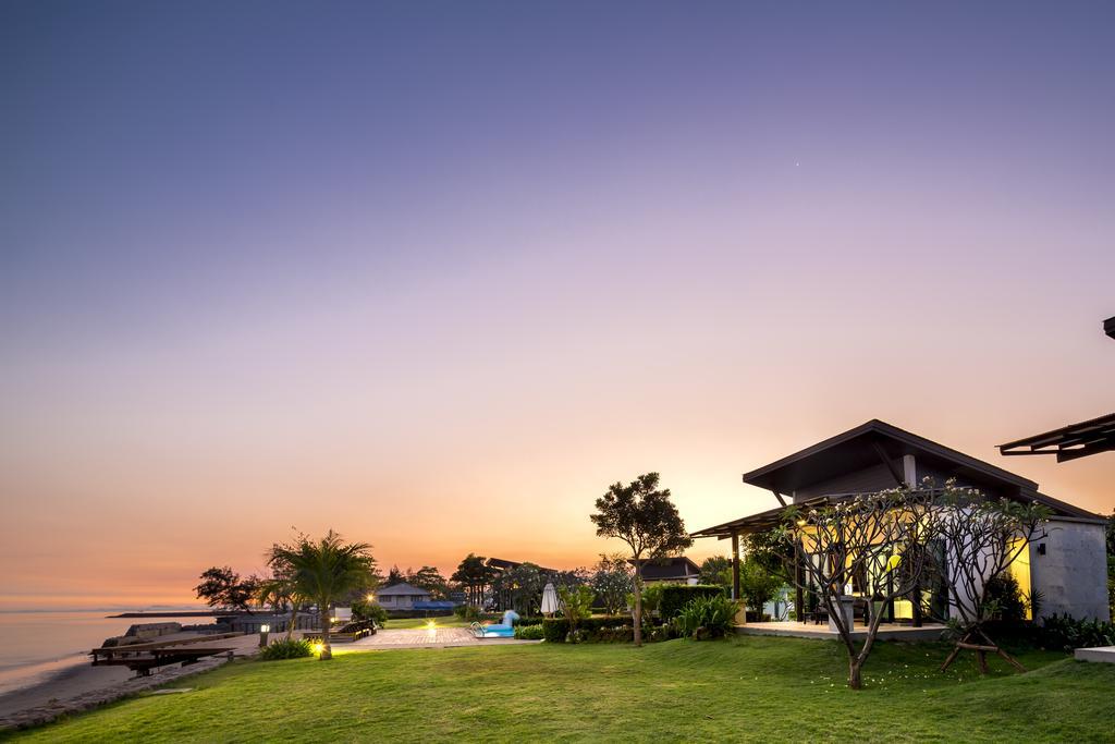 I Tara Resort & Spa Haad Chao Samran Exteriör bild